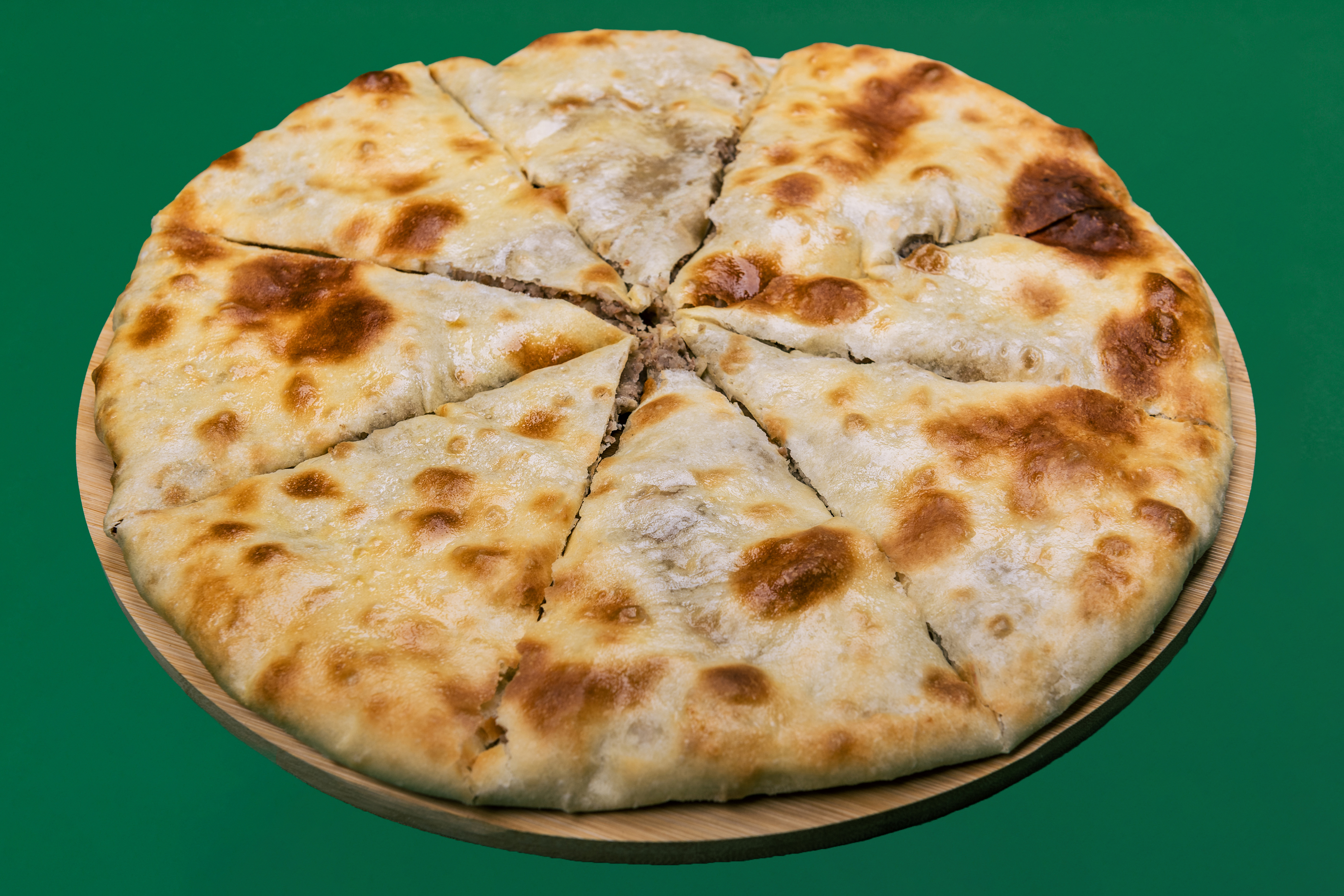 ლობიანი შებოლილი ყველით