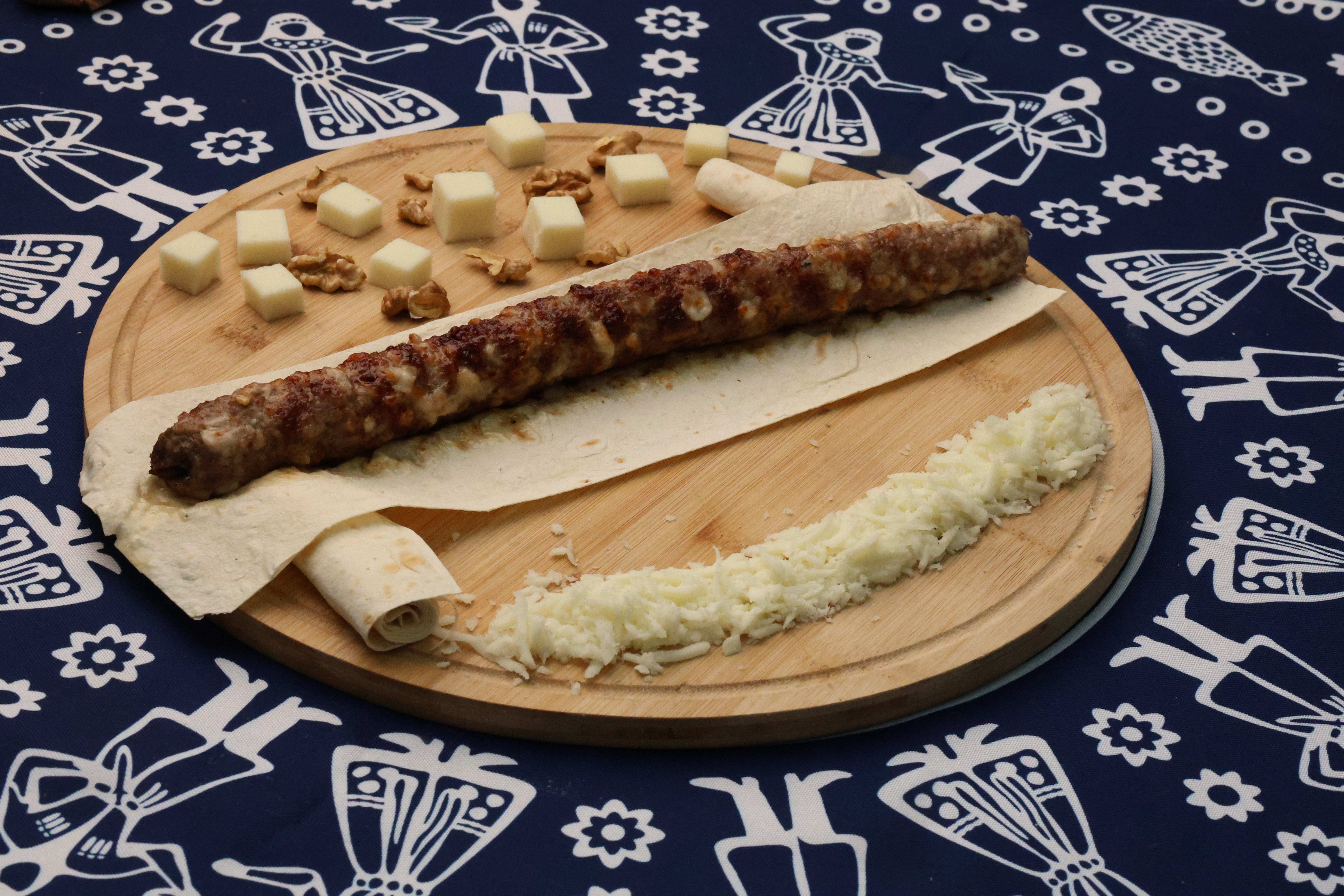 შერეული ქაბაბი ყველით